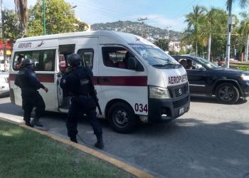 Reconoce directivo del transporte, limitación de servicio en Zihuatanejo