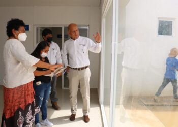 Supervisa Secretaría de Salud e INSABI Hospitales inconclusos de la Costa Chica de Guerrero