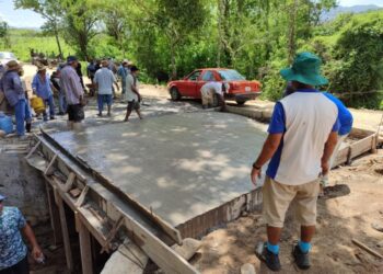 Concluyen trabajos de construcción de puente alcantarilla en Potrerillos