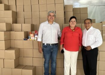 CON AHORROS DEL CONGRESO DEL ESTADO, ENTREGAN DIPUTADOS MÁS DE 30 MIL DESPENSAS A FAMILIAS NECESITADAS