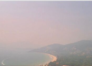 Bruma cubre Zihuatanejo