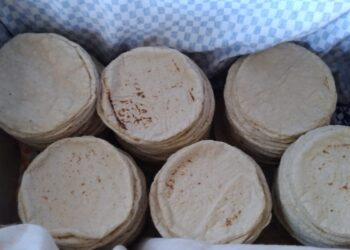 Pese a incremento, pobladores siguen consumiendo tortilla