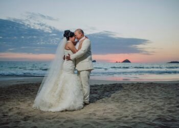 Organizar bodas en playa sigue siendo rentable, dicen social planners