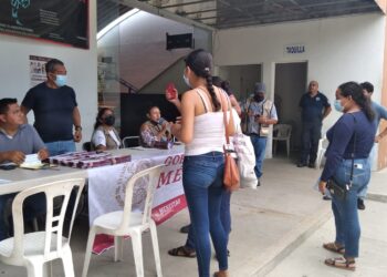 Baja asistencia se registra en entrega de tarjetas a jóvenes