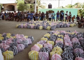 Continúa Gobierno del Estado, entregando apoyos al sector pesquero de Acapulco