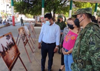 Monta ejército en La Unión exposición fotográfica “Más Cerca de ti”