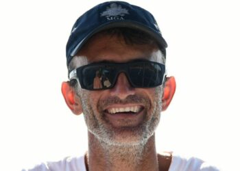 Buzo de Zihuatanejo, integrará equipo de búsqueda de personas