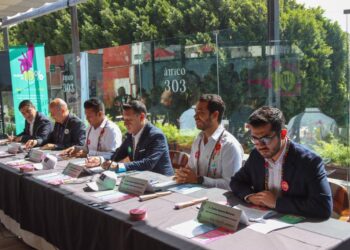 Canirac Puebla e Ixtapa-Zihuatanejo lanzan campaña Destinos de 10