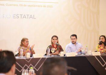 Firma Evelyn Salgado convenio con el Consejo Consultivo de la Red de Secretarios de Desarrollo Urbano en México