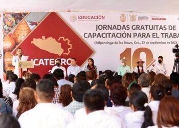 Con jornadas gratuitas de capacitación, celebra la gobernadora Décimo Aniversario del ICATEGRO