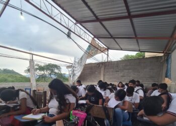 Denuncian a coordinador de prepa en San José Ixtapa