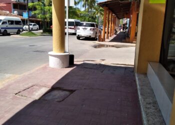 Locatarios modifican negocios para evitar afectación por inundaciones