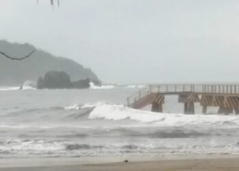 Sigue suspendido el traslado a la Isla por fuerte oleaje