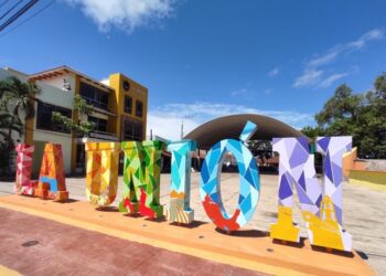 Listo Crescencio Reyes para la presentación de su informe de Gobierno