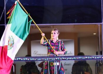 Evelyn Salgado, la primera mujer gobernadora en dar el Grito de Independencia en Guerrero