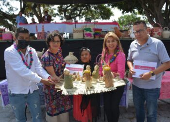 Entregan 43 premios del octavo Concurso Artesanal de Palma tejida de Tlamacazapa 2022