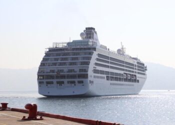 Crucero Seven Seas Mariner arribó al puerto de Acapulco