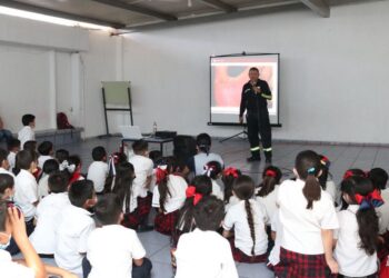 La Secretaría de Gestión Integral de Riesgos y Protección Civil promueve el no uso de juegos pirotécnicos entre las niñas y niños del estado