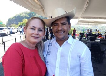 Alcalde Crescencio Reyes acude al arranque de Operativo Temporada Vacacional Invierno 2022