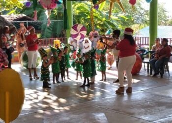 Se adelantan vacaciones decembrinas en Zihuatanejo