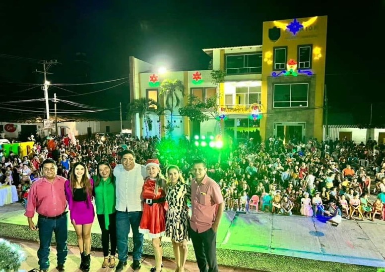 ecendido-arbol-la-union-guerrero