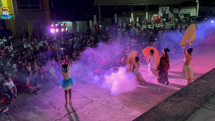 ecendido-arbol-la-union-guerrero