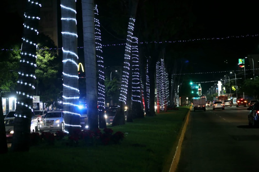 navidad-acapulco-2022-calles.jpg navidad-acapulco-2022-calles