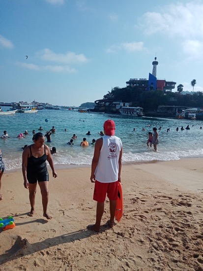 promotoras-playa-seguridad-acapulco-gro.jpg