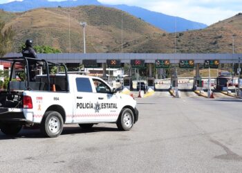 REFUERZAN POLICÍA ESTATAL PATRULLAJES COORDINADOS SOBRE LA AUTOPISTA DEL SOL