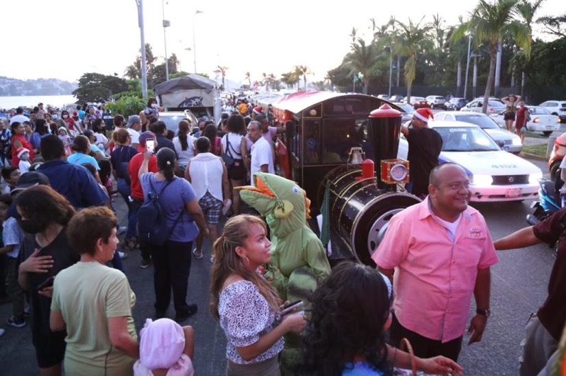 trenecito-parque-papagayo-acapulco-navidad_.jpg trenecito-parque-papagayo-acapulco-navidad_.jpg