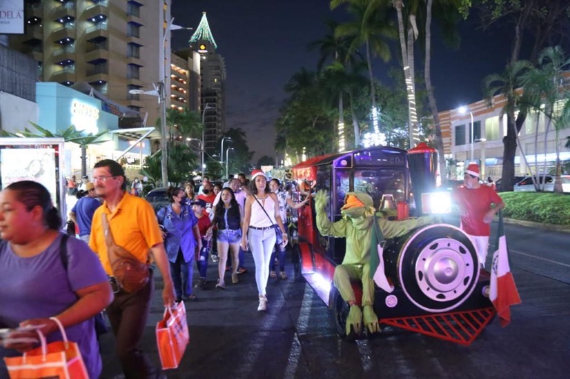 trenecito-parque-papagayo-acapulco-navidad_.jpg trenecito-parque-papagayo-acapulco-navidad_.jpg