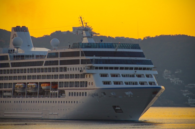 13-crucero-acapulco-2023-insignia.jpg