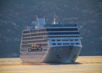 Acapulco recibió el crucero número 13 de la temporada, con 999 personas a bordo