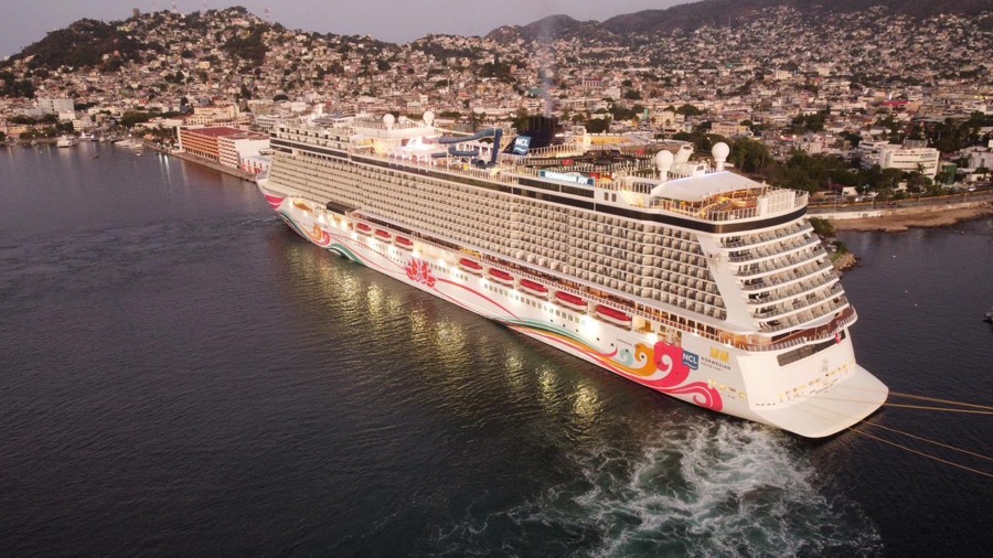 Norwegian-Joy-segundo-acapulco-crucero.jpg Norwegian-Joy-segundo-acapulco-crucero.jpg