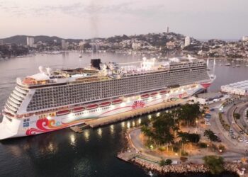 Por segundo día consecutivo Acapulco recibe un crucero con 5 mil 108 personas a bordo