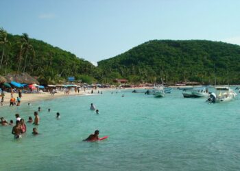 Histórica la temporada vacacional en playa Las Gatas