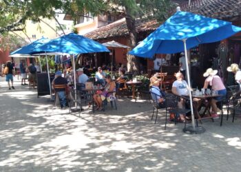 Turismo extranjero paga consumo con moneda mexicana, afirma Canirac