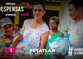 DIF PETATLÁN EN COORDINACIÓN CON EL GOBIERNO MUNICIPAL, RECORRE COLONIAS ENTREGANDO DESPENSAS