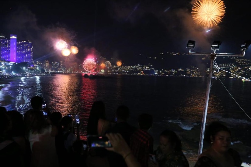 drones-pirotecnia-acapulco-2022.jpg