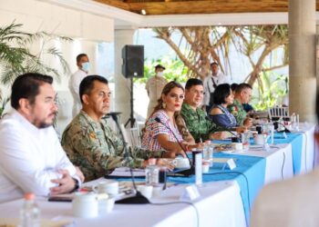 Encabeza Evelyn Salgado sesión de trabajo con la Mesa de Coordinación para reforzar esfuerzos y acciones de Seguridad en Guerrero