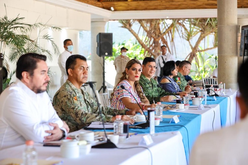 mesa-coordinacion-seguridad-evelyn-salgad.jpg
