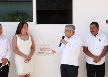 Instalan buzón transparente para quejas y sugerencias sobre servicios y programas de la SEG