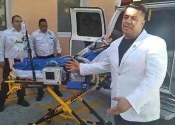 Anuncian servicio de ambulancia de terapia intensiva en Clínica de Especialidades