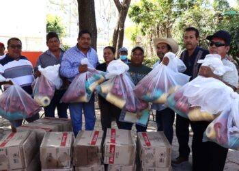 Entrega Sagadegro artes de pesca a cooperativas de Eduardo Neri y Cocula