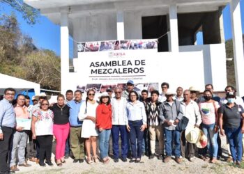 Más de 50 productores de mezcal conforman el Consejo Mezcalero de la Región de Tixtla