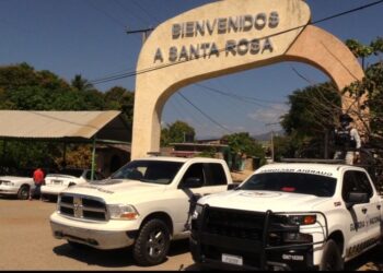COMISARIOS DE LA SIERRA EN PETATLÁN Y TECPAN SE REUNEN CON FISCAL DE GUERRERO