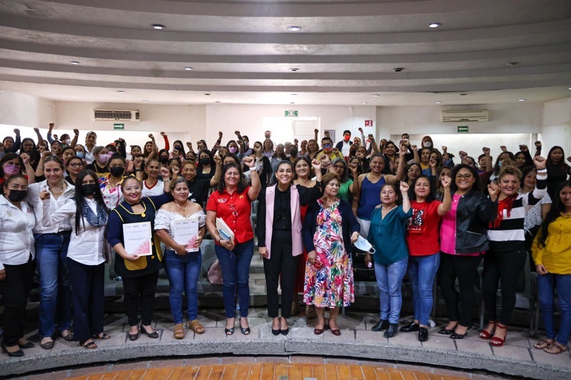 dif-capacita-trabajadores-atencion-infanti-gro_.jpg