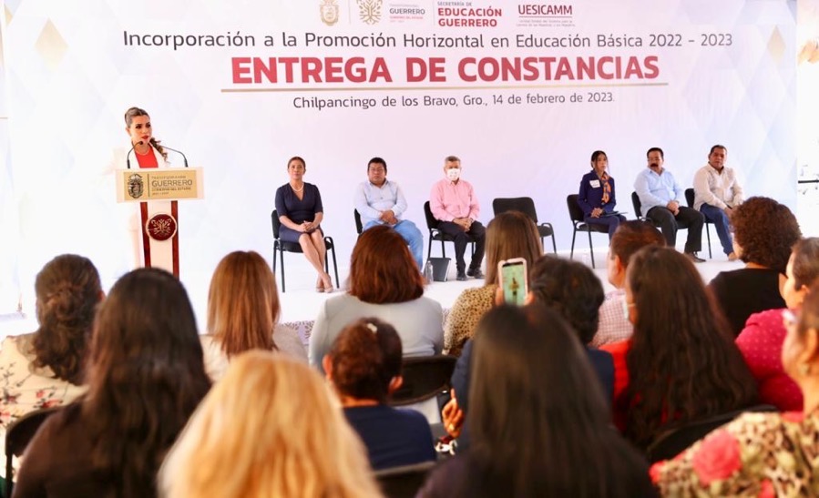 estimulos-educacion-basica-guerrero-evelyn.jpg