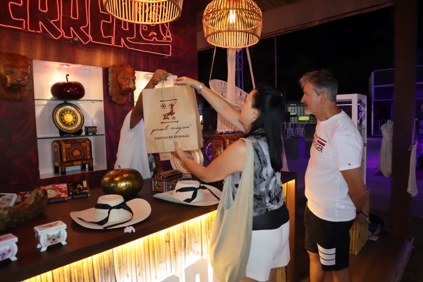 venta-arte-comercio-abierto-tenis-acapulco-guerrero.jpg