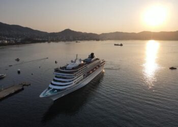 Arriba a Acapulco por primera vez el crucero MS Amera, décimo octavo de la temporada 2022-2023